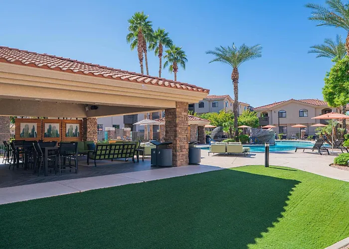 Near Diablo Stadium & Dt Gym Pool W&d Prking * Tempe