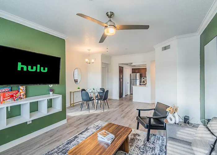 Apartment Near Diablo Stadium & Dt Gym Pool W&d Prking